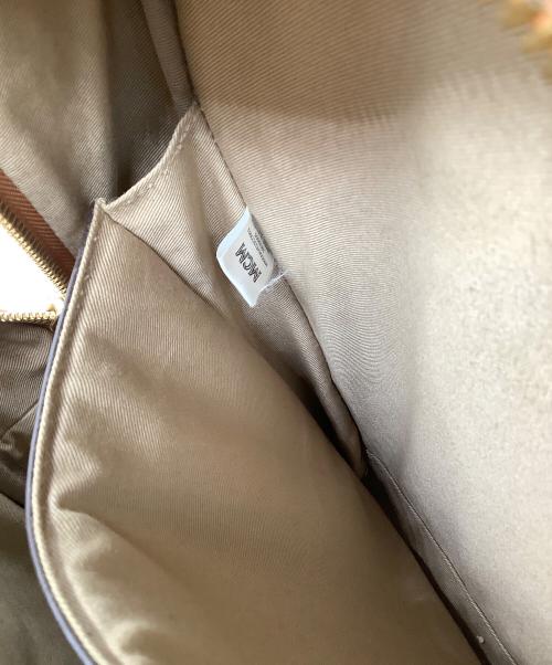 MCM（エムシーエム）MCM (エムシーエム) Stark サイドスタッズ バックパック　ヴィセトス ブラウンの古着・服飾アイテム