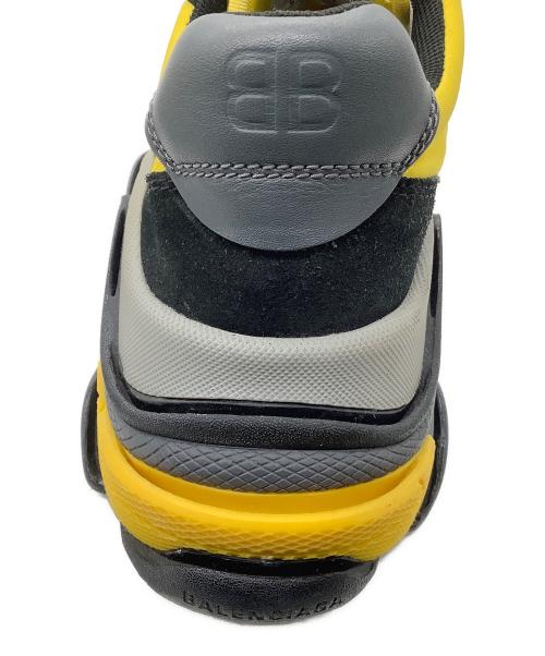 BALENCIAGA（バレンシアガ）BALENCIAGA (バレンシアガ) スニーカー　Triple S イエロー×ブラック サイズ:26.5の古着・服飾アイテム