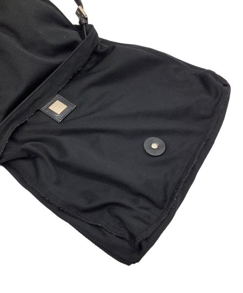 FENDI（フェンディ）FENDI (フェンディ) ショルダーバッグ ブラックの古着・服飾アイテム