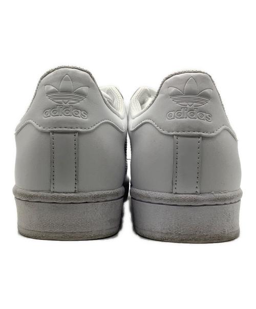 adidas（アディダス）adidas (アディダス) スニーカー　SUPER STAR ホワイト サイズ:23.5の古着・服飾アイテム
