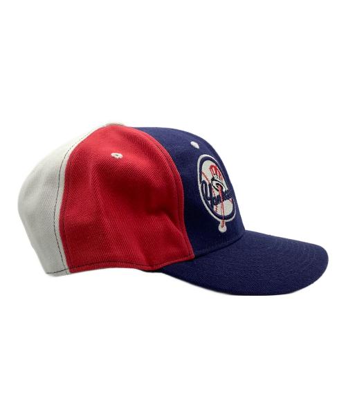 New Era（ニューエラ）New Era (ニューエラ) キャップ　GENUINE MERCHANDISE　YANKEES クレイジーパターン ネイビー×ホワイトの古着・服飾アイテム