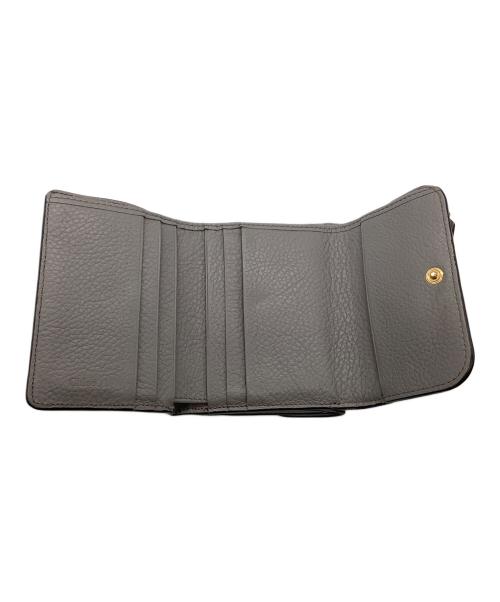 Chloe（クロエ）Chloe (クロエ) アルファベット スモールトリフォールドウォレット カシミヤグレーの古着・服飾アイテム