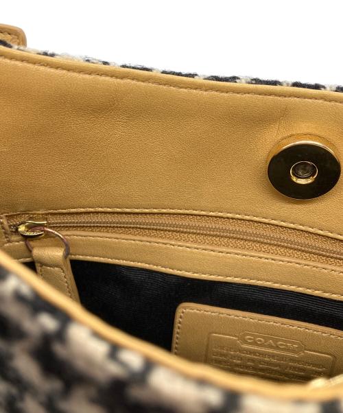 COACH（コーチ）COACH (コーチ) ワンショルダーバッグ ベージュ×ブラックの古着・服飾アイテム