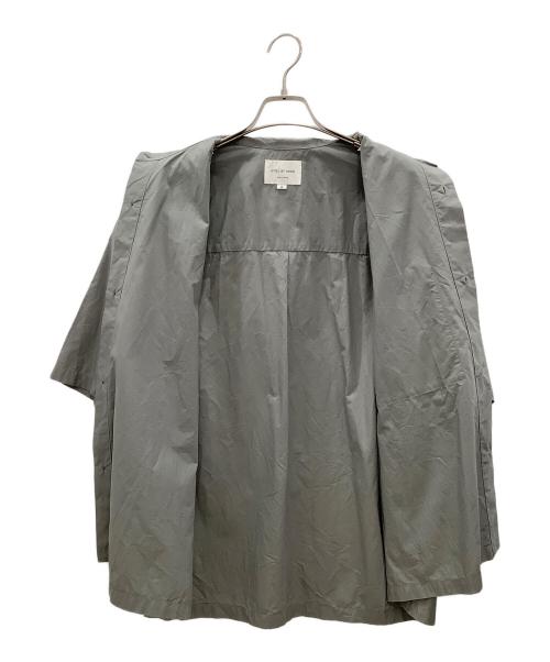 STILL BY HAND（スティルバイハンド）STILL BY HAND (スティルバイハンド) 半袖シャツ グレー サイズ:46の古着・服飾アイテム