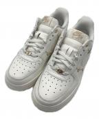 NIKEナイキ）の古着「ローカットスニーカー　AIR FORCE 1 '07 LX」｜ホワイト