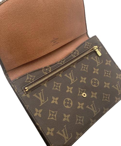 LOUIS VUITTON（ルイ ヴィトン）LOUIS VUITTON (ルイ ヴィトン) クラッチバッグ　モノグラム ブラウンの古着・服飾アイテム