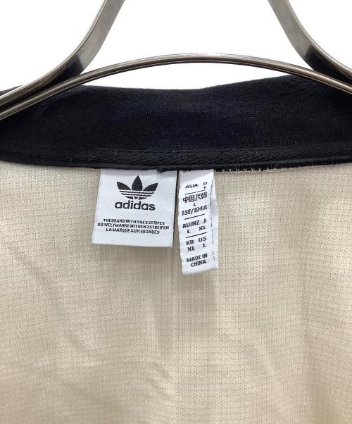 adidas（アディダス）adidas (アディダス) トラックジャケット　PAKAIAN ベージュ サイズ:XLの古着・服飾アイテム