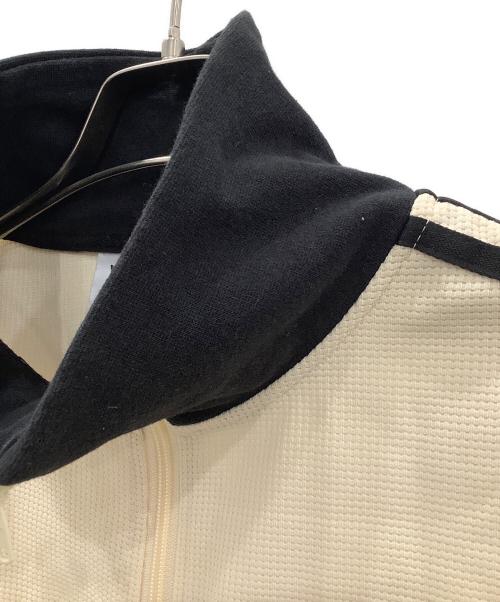 adidas（アディダス）adidas (アディダス) トラックジャケット　PAKAIAN ベージュ サイズ:XLの古着・服飾アイテム