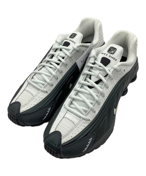 NIKE（ナイキ）NIKE (ナイキ) ローカットスニーカー ブラック×ホワイト サイズ:27.5の古着・服飾アイテム