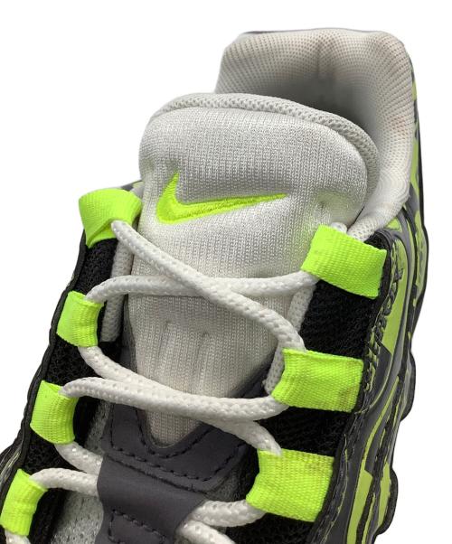 NIKE（ナイキ）NIKE (ナイキ) ローカットスニーカー　AIR MAX 95 PREMIUM グリーン×ブラック サイズ:26.5の古着・服飾アイテム