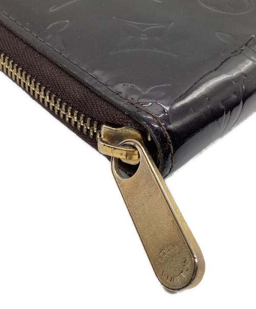 LOUIS VUITTON（ルイ ヴィトン）LOUIS VUITTON (ルイ ヴィトン) 長財布　ヴェルニ　ジッピー ウォレット アマラントの古着・服飾アイテム