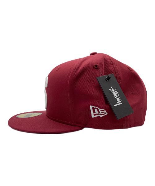 New Era（ニューエラ）New Era (ニューエラ) stussy (ステューシー) キャップ レッドの古着・服飾アイテム