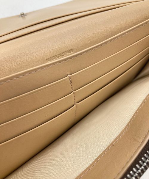 J&M DAVIDSON（ジェイ＆エム デヴィッドソン）J&M DAVIDSON (ジェイ＆エム デヴィッドソン) NEW STUDS WALLET ホワイトの古着・服飾アイテム