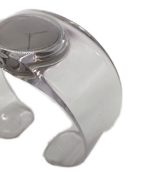 ISSEY MIYAKE（イッセイミヤケ）ISSEY MIYAKE (イッセイミヤケ) バングルウォッチ シルバーの古着・服飾アイテム