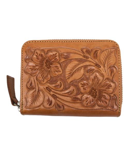 Carving Tribes（カービングトライブス）Carving Tribes (カービングトライブス) ジップウォレット キャメルの古着・服飾アイテム