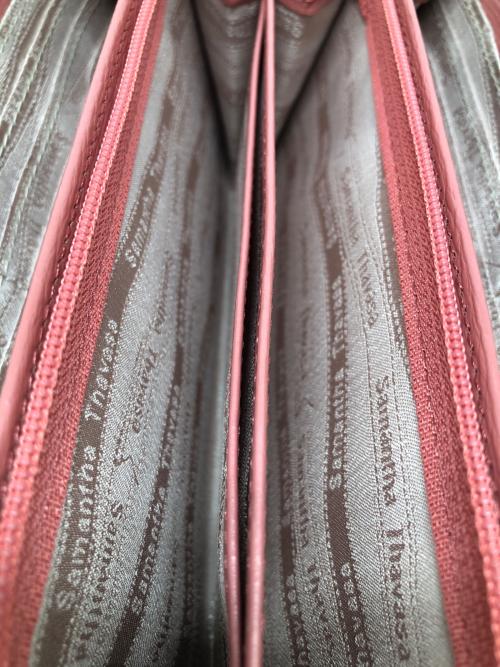 Samantha Thavasa Deluxe（サマンサタバサ デラックス）Samantha Thavasa Deluxe (サマンサタバサ デラックス) ラウンドファスナー長財布 コーラルピンクの古着・服飾アイテム