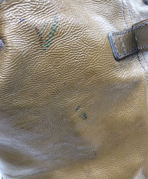 Yves Saint Laurent（イヴサンローラン）Yves Saint Laurent (イヴサンローラン) エナメルトートバッグ ダウンタウン カーキの古着・服飾アイテム