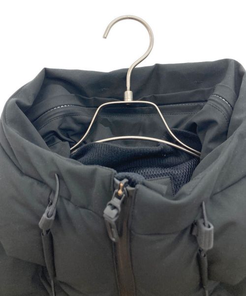 DESCENTE ALLTERRAIN（デザイント オルテライン）Descente ALLTERRAIN (デザイント オルテライン) MIZUSAWA DOWN JACKET MOUNTAINEER ブラック サイズ:Mの古着・服飾アイテム