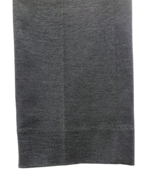 JOHN LAWRENCE SULLIVAN（ジョン ローレンス サリバン）JOHN LAWRENCE SULLIVAN (ジョンローレンスサリバン) 2タックテーパードスラックス グレー サイズ:36の古着・服飾アイテム