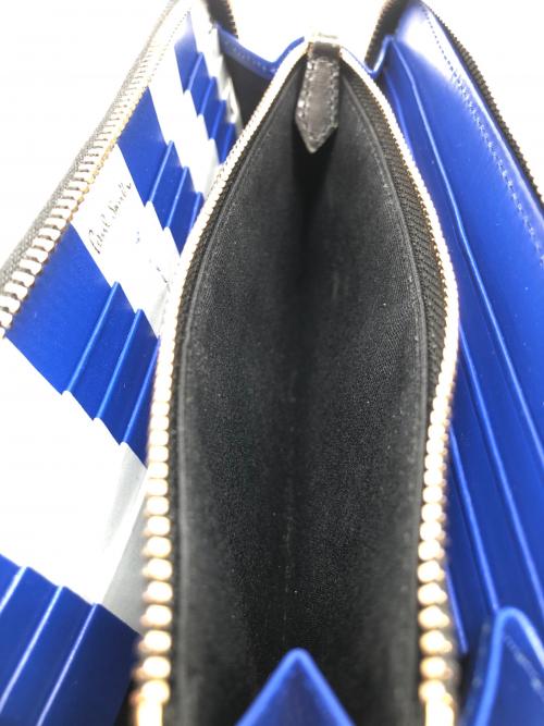 PAUL SMITH（ポールスミス）PAUL SMITH (ポールスミス) ラウンドファスナー財布　フラワープリント ブルー×ブラックの古着・服飾アイテム