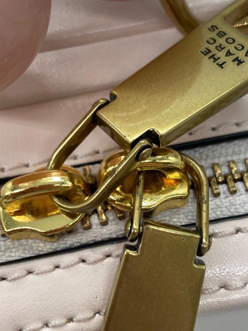 MARC JACOBS（マークジェイコブズ）MARC JACOBS (マーク ジェイコブス) 2WAYショルダーバッグ ピンクの古着・服飾アイテム