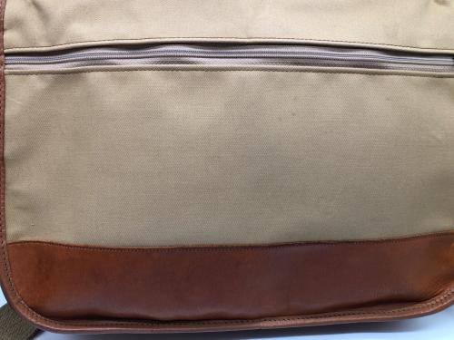 Billingham（ビリンガム）Billingham (ビリンガム) ショルダーバッグ カーキ×ブラウンの古着・服飾アイテム