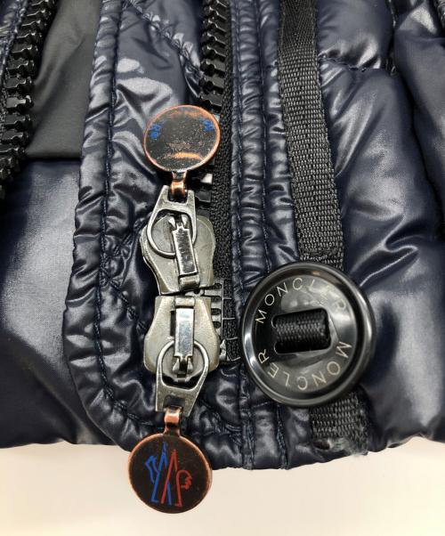 MONCLER（モンクレール）MONCLER (モンクレール) ダウンジャケット ネイビーの古着・服飾アイテム