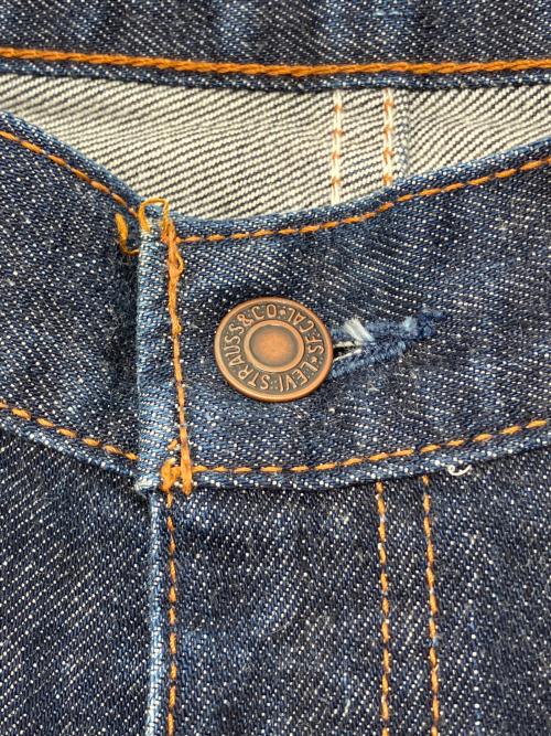 LEVI'S（リーバイス）LEVI'S (リーバイス) 00sブーツカットジーンズ 2002年製 古着 インディゴ サイズ:W31の古着・服飾アイテム