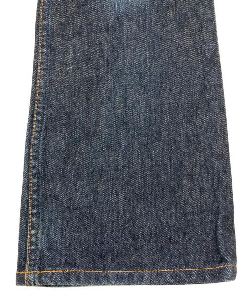 LEVI'S（リーバイス）LEVI'S (リーバイス) 00sブーツカットジーンズ 2002年製 古着 インディゴ サイズ:W31の古着・服飾アイテム