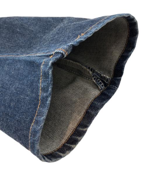 LEVI'S（リーバイス）LEVI'S (リーバイス) 00sブーツカットジーンズ 2002年製 古着 インディゴ サイズ:W31の古着・服飾アイテム