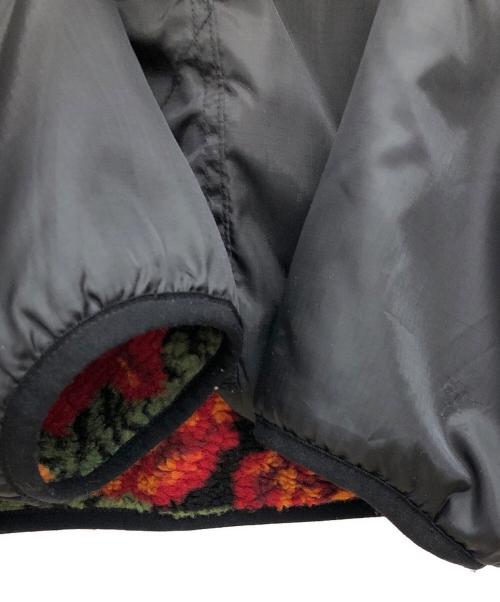 SUPREME（シュプリーム）Supreme (シュプリーム) リバーシブルジャケット　Winter 2016 Roses Sherpa Fleece Reversible Jacket ブラック×レッド サイズ:Mの古着・服飾アイテム