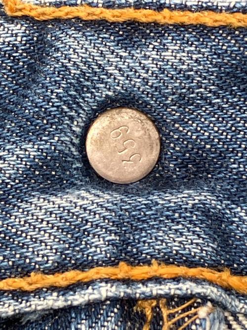 LEVI'S（リーバイス）LEVI'S (リーバイス) 90s 553デニムパンツ 1998年製 釦裏359 古着 インディゴ サイズ:W28×L32の古着・服飾アイテム