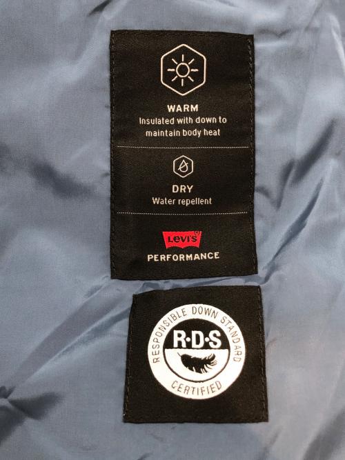 LEVI'S（リーバイス）LEVI'S (リーバイス) ダウンジャケット ネイビー サイズ:L 未使用品の古着・服飾アイテム