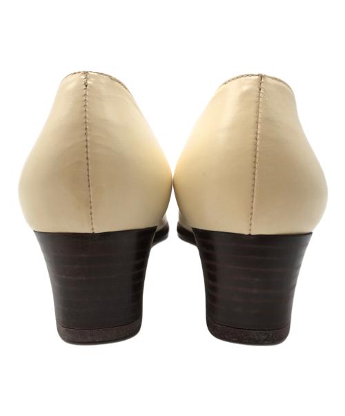 GUCCI（グッチ）GUCCI (グッチ) GRN アイボリー サイズ:36 1/2の古着・服飾アイテム