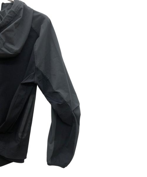NIKE（ナイキ）NIKE (ナイキ) テックウインドランナージャケット グレー×ブラック サイズ:Lの古着・服飾アイテム