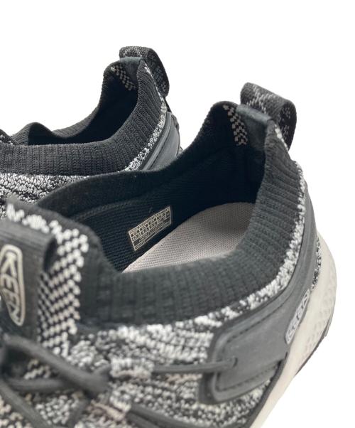 KEEN（キーン）KEEN (キーン) スニーカー ブラック×グレー サイズ:27.5の古着・服飾アイテム