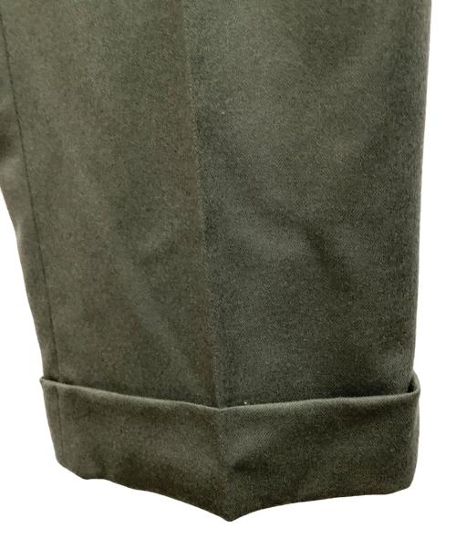 BERWICH（ベルウィッチ）BERWICH (バーウィック) ツープリーツアジャスター付きパンツ オリーブ サイズ:50の古着・服飾アイテム