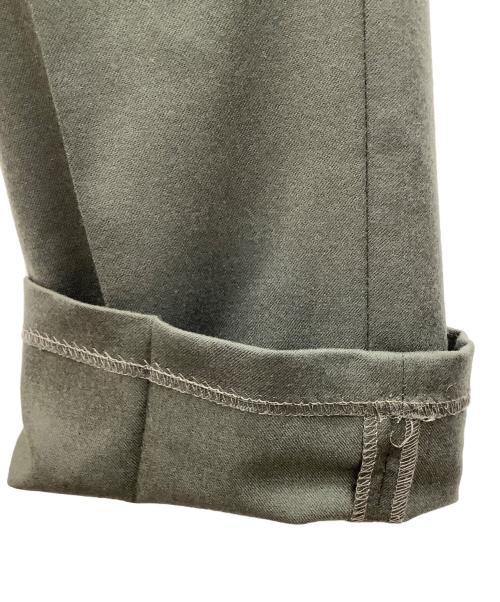 BERWICH（ベルウィッチ）BERWICH (バーウィック) ツープリーツアジャスター付きパンツ オリーブ サイズ:50の古着・服飾アイテム