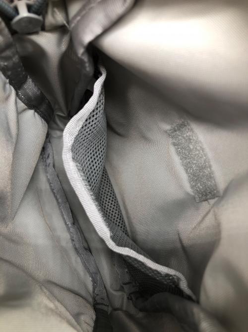 SUPREME（シュプリーム）SUPREME (シュプリーム) ショルダーバッグ シルバーの古着・服飾アイテム