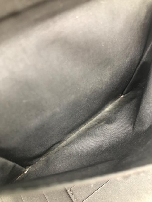 MIU MIU（ミュウミュウ）MIU MIU (ミュウミュウ) 3つ折り財布 ブラックの古着・服飾アイテム