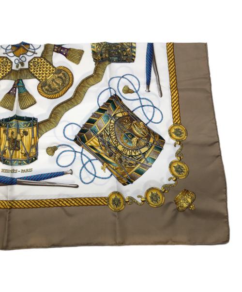 HERMES（エルメス）HERMES (エルメス) 	LES TAMBOURS / タンブールの太鼓 ベージュ×ホワイトの古着・服飾アイテム