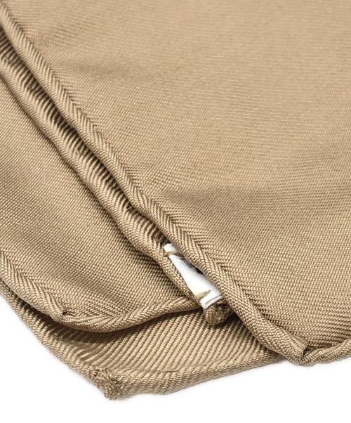 HERMES（エルメス）HERMES (エルメス) 	LES TAMBOURS / タンブールの太鼓 ベージュ×ホワイトの古着・服飾アイテム