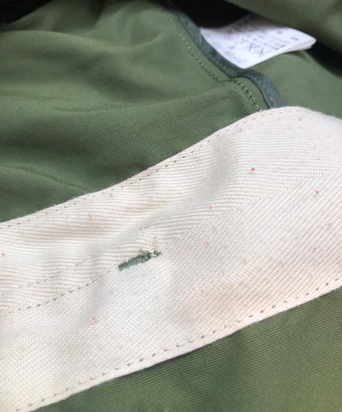 BURBERRY BLACK LABEL（バーバリーブラックレーベル）BURBERRY BLACK LABEL (バーバリーブラックレーベル) マウンテンパーカー カーキ×レッド サイズ:Mの古着・服飾アイテム