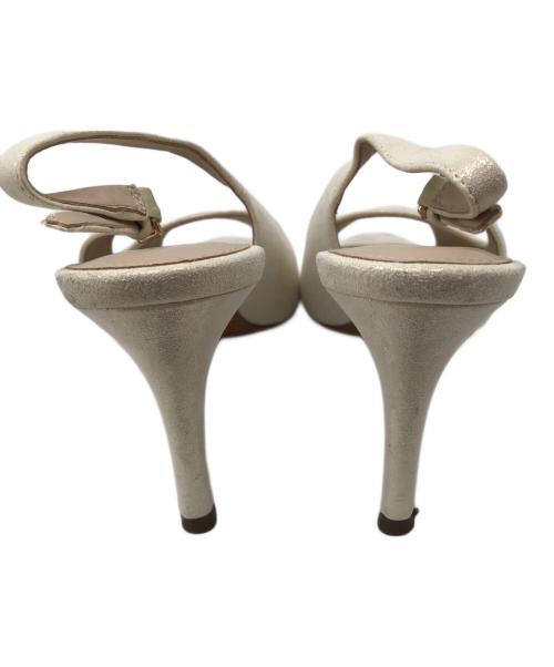 COLE HAAN（コールハーン）COLE HAAN (コールハーン) マヤ スリング バック パンプス ホワイト サイズ:6Bの古着・服飾アイテム