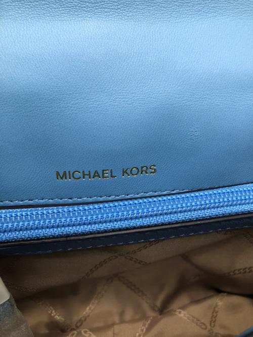 MICHAEL KORS（マイケル・コース）MICHAEL KORS (マイケルコース) チェーンショルダーバッグ　キルティングデザイン スカイブルーの古着・服飾アイテム
