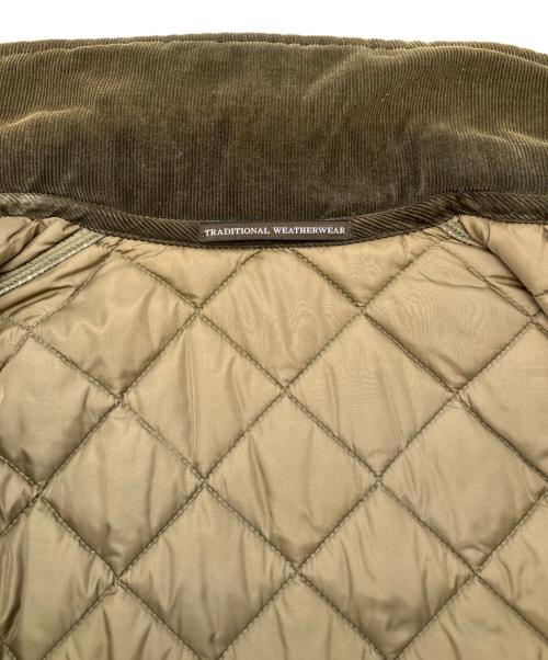 Traditional Weatherwear（トラディショナルウェザーウェア）Traditional Weatherwear (トラディショナルウェザーウェア) 中綿ジャケット カーキ サイズ:38の古着・服飾アイテム