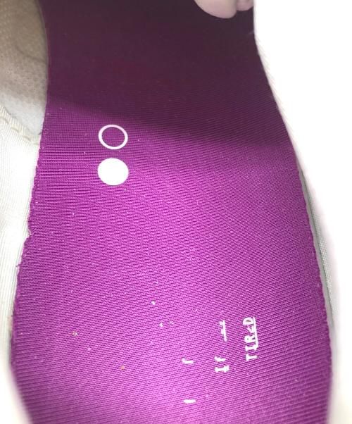 NIKE（ナイキ）NIKE (ナイキ) 	V2K Run Premium アイボリー×パープル サイズ:28cmの古着・服飾アイテム