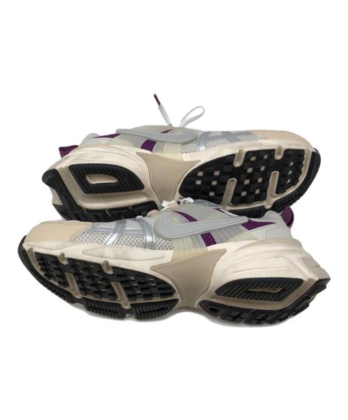 NIKE（ナイキ）NIKE (ナイキ) 	V2K Run Premium アイボリー×パープル サイズ:28cmの古着・服飾アイテム