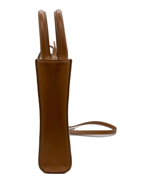 CELINE（セリーヌ）CELINE (セリーヌ) ミニ バーティカル カバ アイボリー×ベージュの古着・服飾アイテム