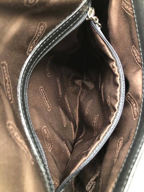 COACH（コーチ）COACH (コーチ) フラップショルダーバッグ　OLD COACH ブラックの古着・服飾アイテム